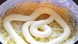 Салат слоями из красной рыбы