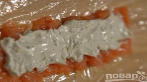 Рулетики из семги с творожной начинкой