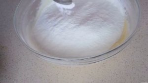 Пышный заливной пирог с яйцом и луком