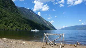 Путешествие в Горный Алтай, часть 9 ,Заселяемся на базе Кырсай ,Юг Телецкого озера