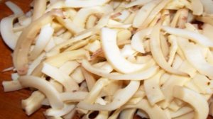 Салат из кальмаров с овощами