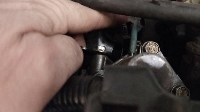 Подтёки масла на двигателе. Honda смотреть онлайн