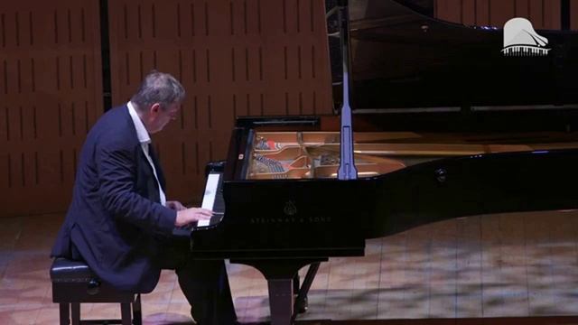 Эдвард Григ "Мелодия" соч. 47/3 исп. Борис  Березовский | Михаил Плетнев смотреть онлайн