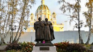 Памятник Петру и Февронии в Челябинске  #петрифеврония #челябинск #культура