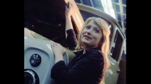 Дворовая песня 70ых. Зачем зачем ты за мной идёш.
