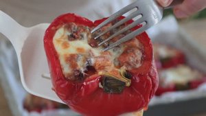 Вы ещё никогда не пробовали такую начинку! Фаршированные перцы в мексиканском стиле.