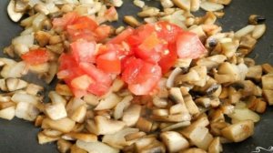 Рулетики из лаваша с грибами