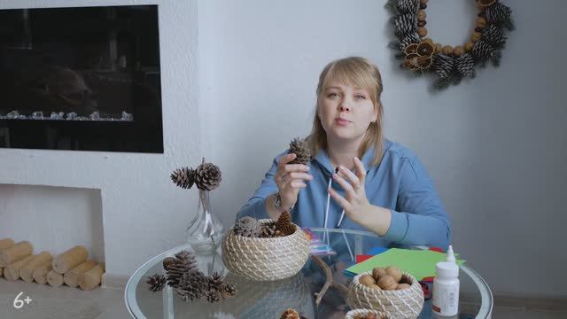 Весёлые поделки из шишек своими руками