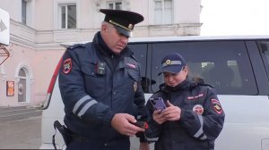 Как правильно парковаться, напомнили магаданским водителям