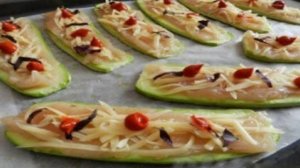 Рулетики из кабачков с курицей