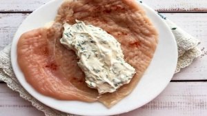 Рулетики из куриного филе с творожным сыром