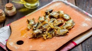 Салат со шпротами и грибами