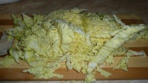 Салат из кальмаров и пекинской капусты