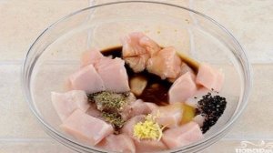 Куриная грудка с кабачками