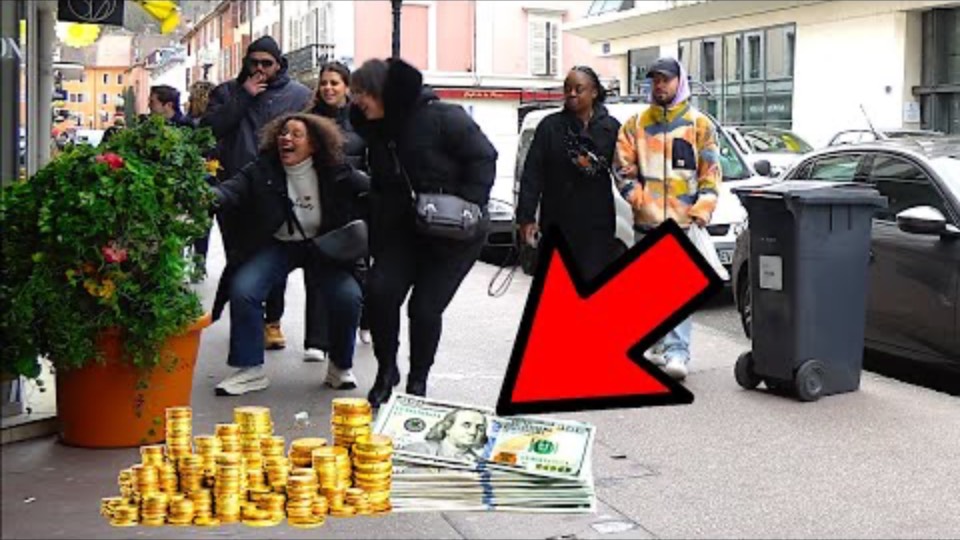 DON'T TOUCH MY MONEY; BUSHMAN PRANK.#funny #comedy #shorts смотреть онлайн