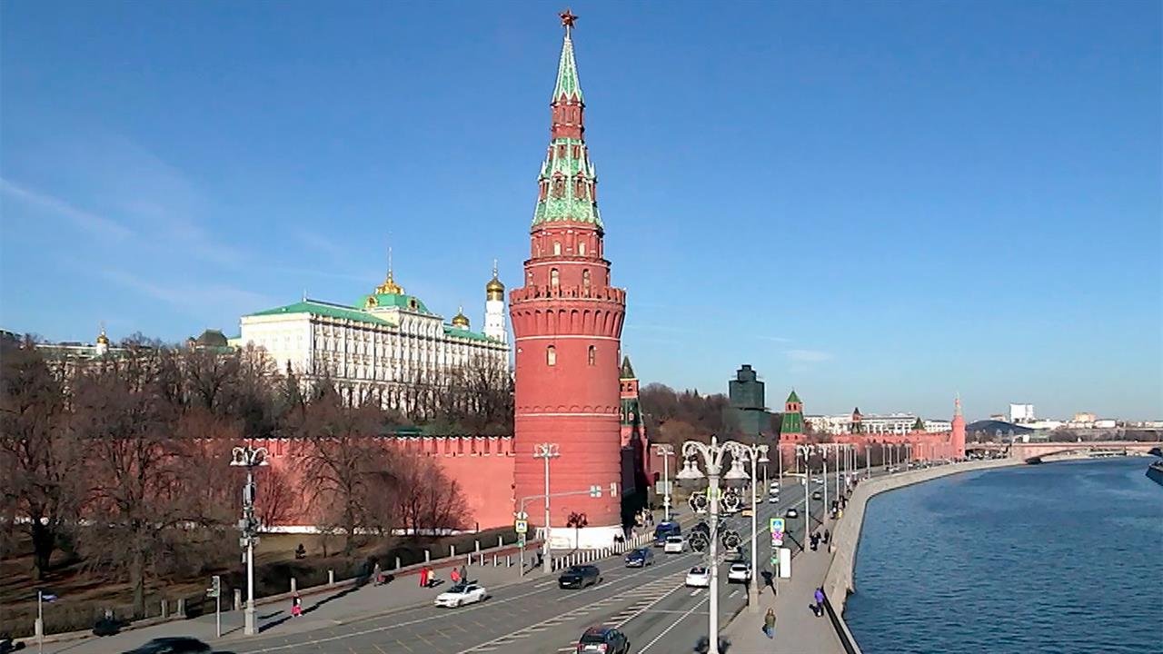 Владимир Путин и Дональд Трамп в девятом часу вечера завершили телефонный разговор