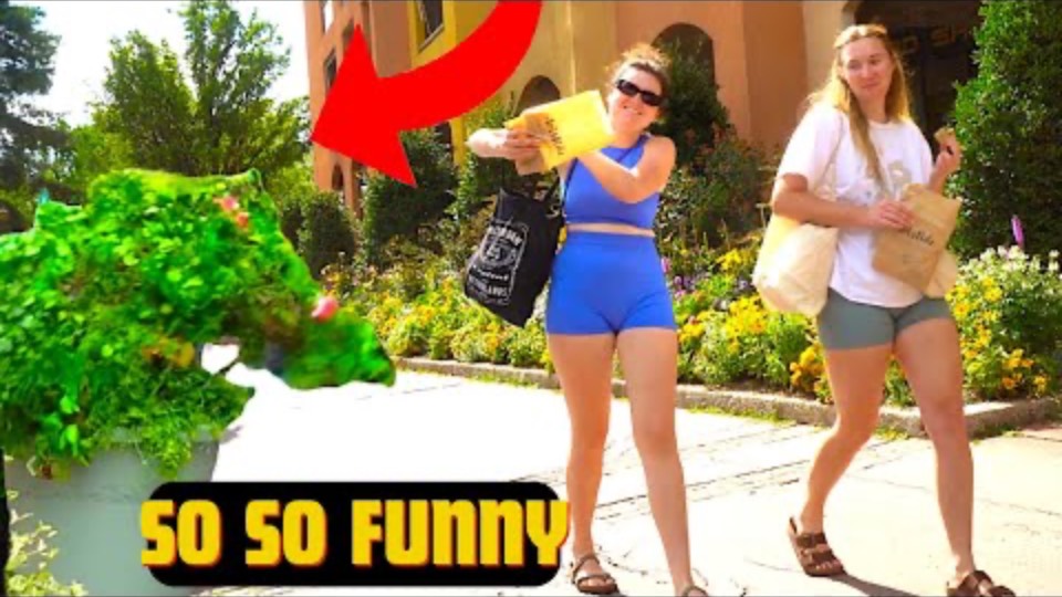ULTIMATE BUSHMAN PRANK_ THE GIRLS HAD NO IDEA!! #funny#fun#comedy смотреть онлайн