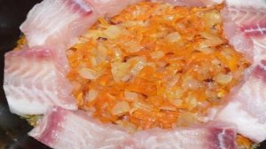 Пангасиус в мультиварке Редмонд