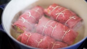 Рулетики из свинины с начинкой