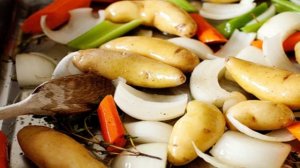 Куриная грудка с овощами