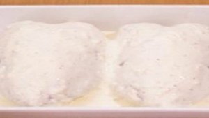 Куриная грудка под сметанно-чесночным соусом