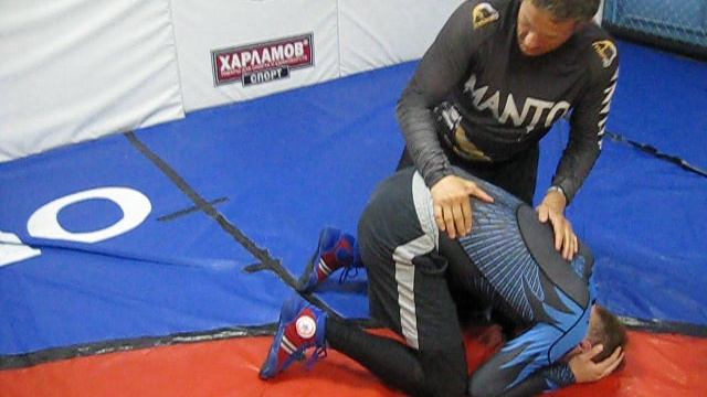 2017 год. Две техники для раскрытия глухой защиты соперника в партере.