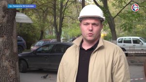 На проспекте Генерала Острякова, 60, приводят в порядок фасад