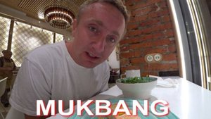 Мукбанг. Ну и цены в Москве. Зашел перекусить со скидкой, отдал 1200 рублей.