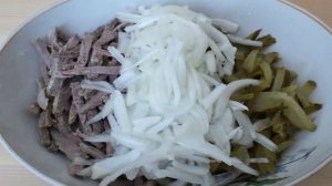 Салат Шахтерский с солеными огурцами