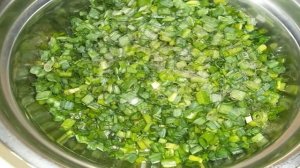 Пирог с луком и яйцами