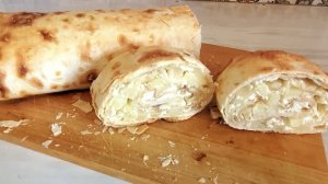 Рулет к чаю с творогом и яблоками.