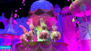 Марк и Алиса  всей семьей исследуют Диснейленд