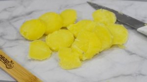 Салат из картофеля с форелью