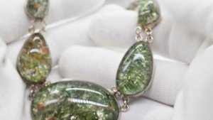 Колье фуксит под горным хрусталем, 51,5см. Арт: м608016