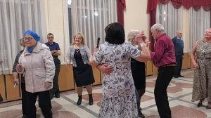 А я несу тебе цветы... 12.10.25...