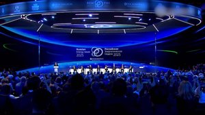 Владимир Путин выступил на пленарном заседании форума «Российская энергетическая неделя»