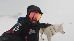 команда Super Dogs 🐕 Клуба 7 Вершин поднялась на наш приют на Эльбрусе — на высоту 3800 м