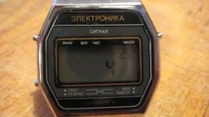 Часы живут своей жизнью.