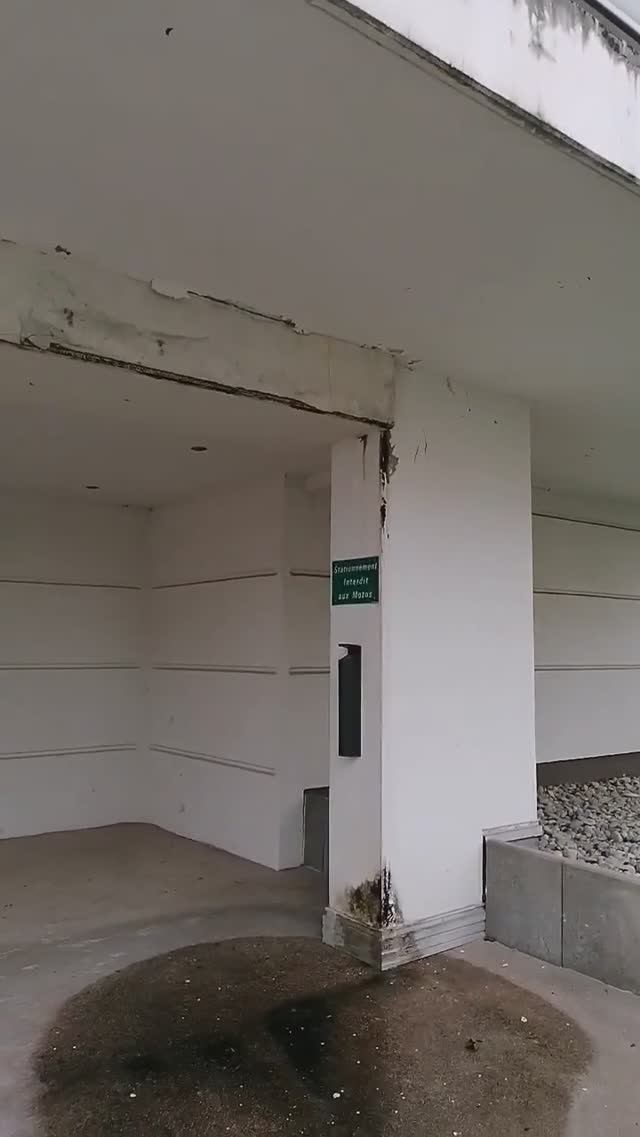 Сэкономили на стройке во Франции? Почему?