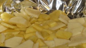 Пангасиус с картошкой в духовке