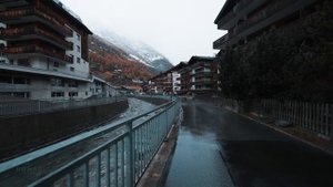 Прогулка под дождем, Швейцария Церматт и Маттервиспа, Дождь и Городские звуки