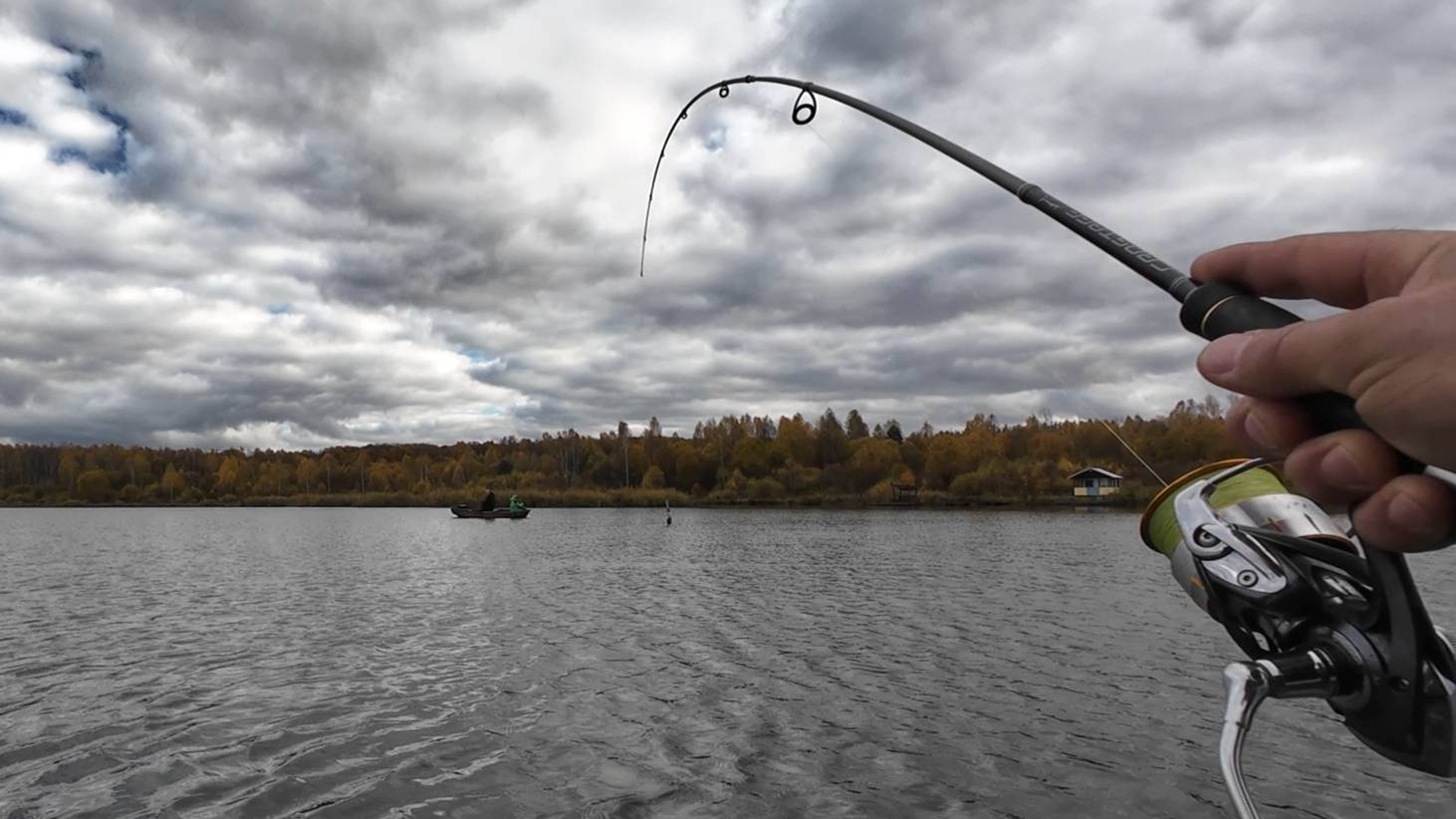 Эта приманка ловит щуку. Море поклёвок. Самодельный тейл-спиннер.