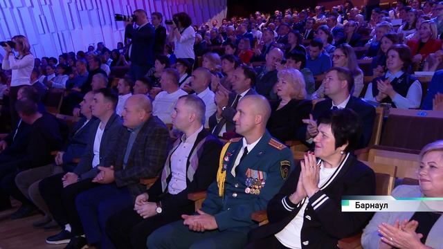 В Алтайском крае подвели итоги конкурса «Лучший по профессии» смотреть онлайн