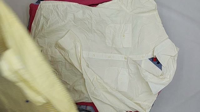 Фото лота №39462 по запросу Рубашки оптом