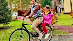 Влог: День второй. Катаемся на велосипедах 🚴, рыбалка 🎣, баня.