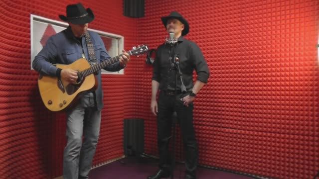 Раз ковбой Два ковбой!  демо