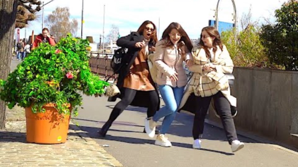 BEST OF BUSHMAN PRANK IN SWITZERLAND 🇨🇭(MUST WATCH) смотреть онлайн