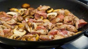 Рагу из индейки с грибами