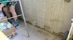 10.11.2022 Уборка лоджии. Экспресс-ремонт после шаловливых ручек дочки)