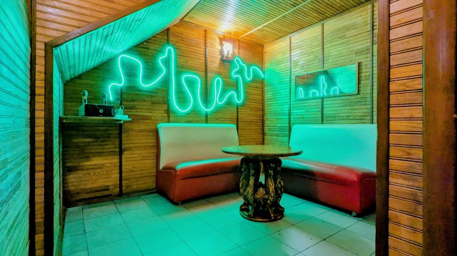 Коттедж на сутки в Казани | Бассейн и просторная территория | Дом “Константиновка 1” — обзор дома смотреть онлайн